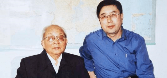澳门六叔，神秘身份背后的传奇故事
