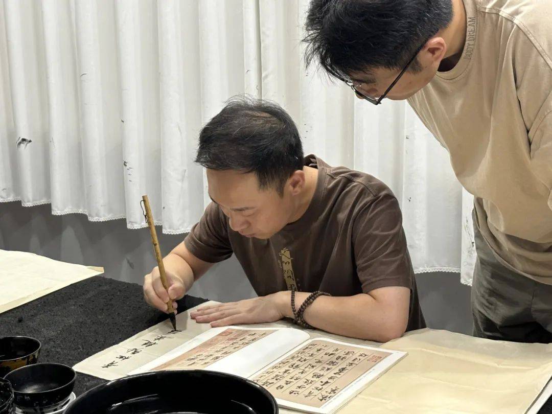 澳门六叔书法艺术，墨香里的文化韵味与时代风采