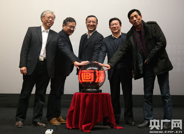 澳门六叔近期新闻视频回放，一探澳门博彩业新动向