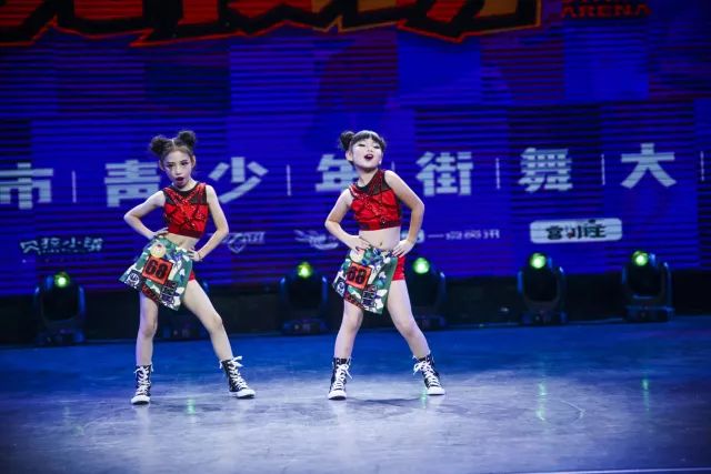 澳门六哥最新动态，揭秘精彩瞬间，图片与视频大全集锦